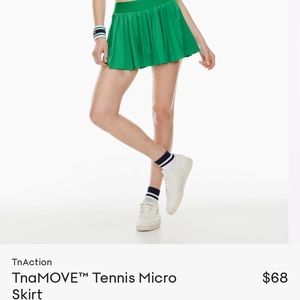 Aritzia TnaMOVE Micro Skirt in nature green
